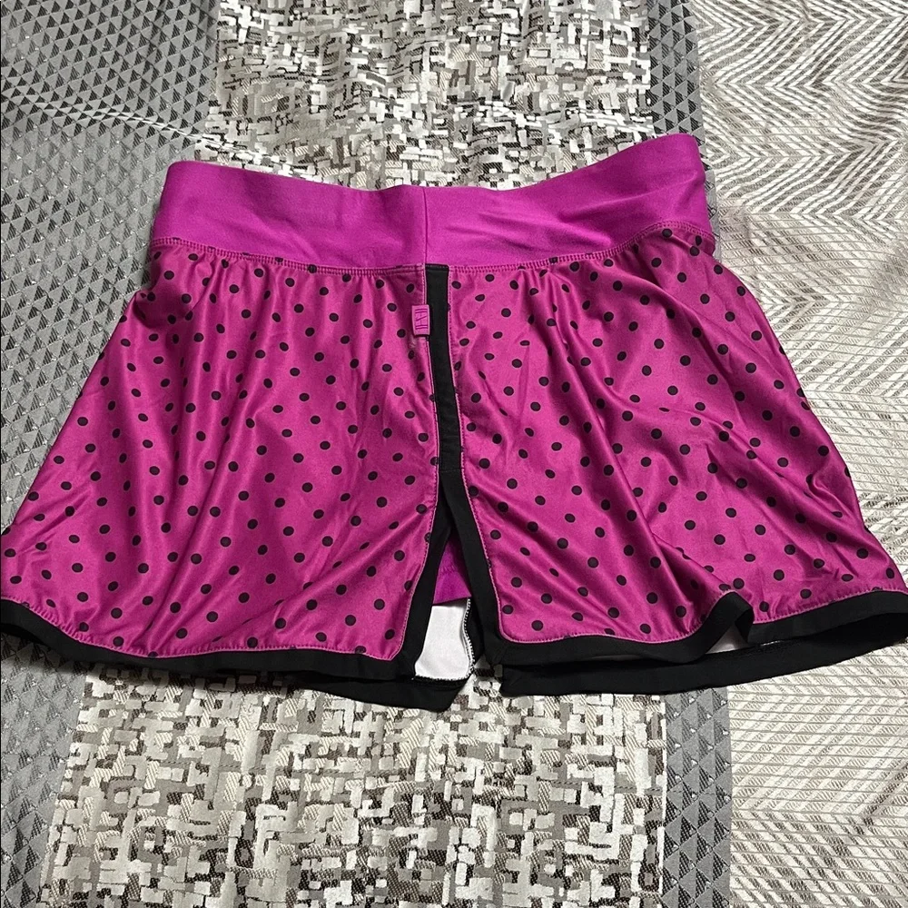 Nike polka dot running /gym
Skort. Size small - Picture 4 of 4